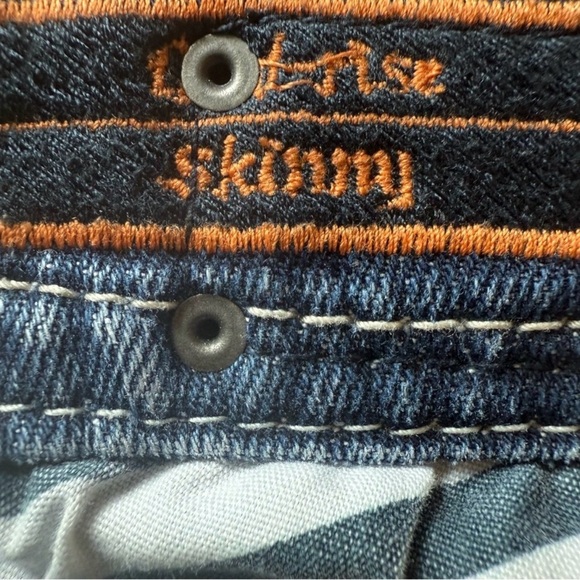 ROCK REVIVAL 💎 Isella Low Rise Skinny Jeans Size 27 Crystal Pocket ✨👖 - Picture 8 of 14